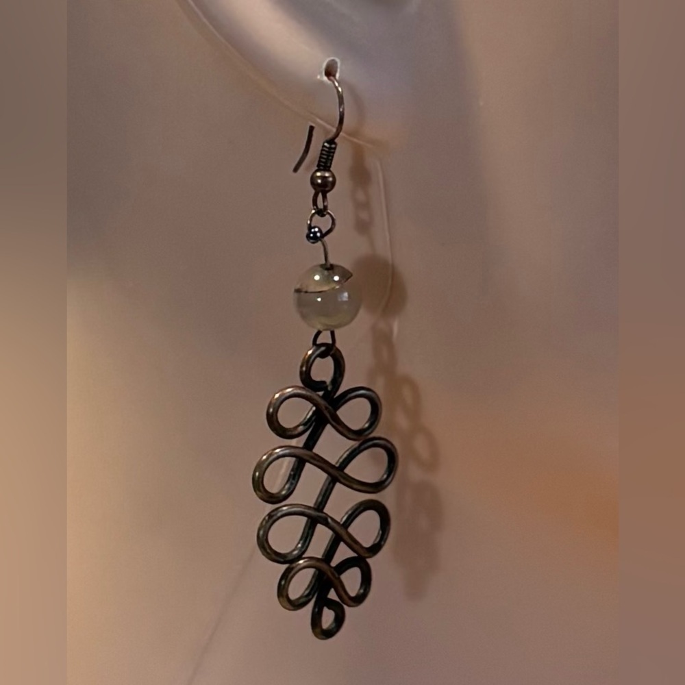 Celtic Knot Antique Copper Wire Wrap Dangle Earrings with Agate Beads - Picture 12 of 15